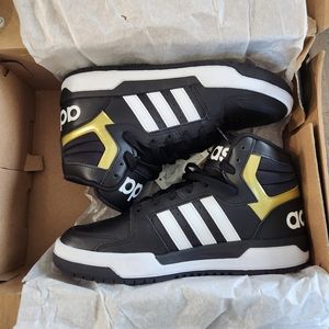 Men's Adidas New Size 9